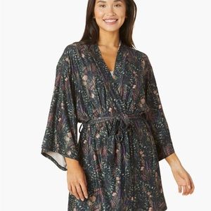 Beyond Yoga Featherweight Softmark Comfort Queen Sleep Robe
